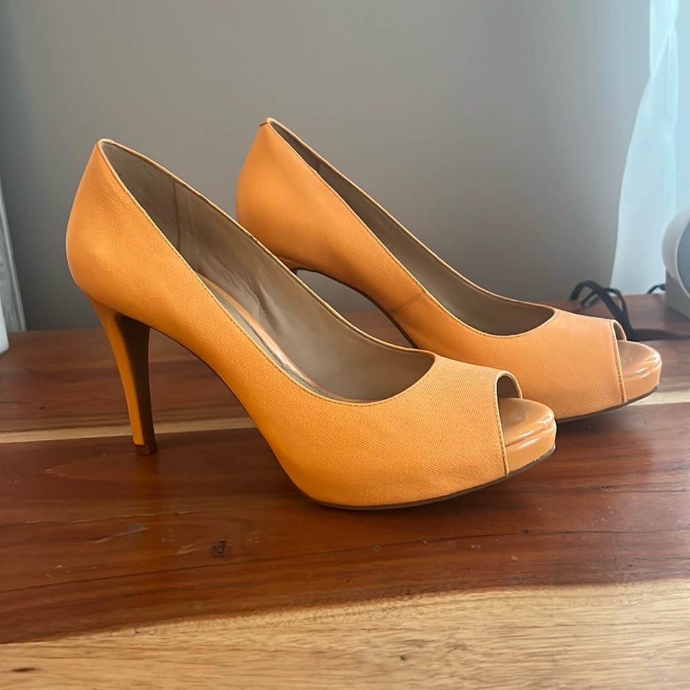 Antonio Melani summer heels